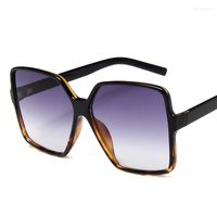 Солнцезащитные очки 2022 Винтажная квадратная рама Ультрафиолето-защищенная женские очки моды мужчины Gafas de Sol Mujer