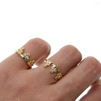 Cluster anneaux 2022 Arriv￩s petite forme ronde Zircon Cubic Fashion Engagement Gold Couleur de mariage Bijoux d'anniversaire de mariage pour les filles