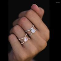 Cluster anneaux de haute qualit￩ Fashion Crystal Engagement D￩chirure Drop pav￩e pav￩e claire 5a Zircon cube d￩licate Femmes Bijoux de mariage