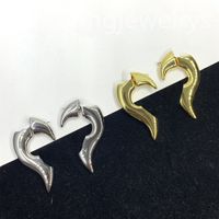 디자이너 골드 후프 Huggie Stud Earrings Sterling Silver Earring Dongjewelrys 패션 절묘하고 귀여운 보석의 최전선에있는 디자인