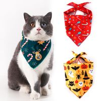 개 의류 고양이 개 프린트 크리스마스 할로윈 파티 삼각형 턱받이 장식 스카프 귀여운 타액 타월