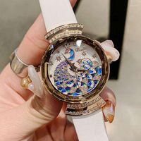 Armbanduhr 2022 Fashion Top Watch Women Leder Armband Designer Kleid Peacock Crystal Watches Quarz