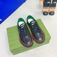 Popular 1977 Sapatos de grife de grife masculino High Top Sneaker Designer Shoes Green Red Stripe Web Canvas Runner Sneakers com caixa No411