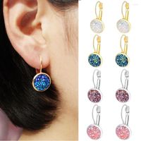 Boucles d'oreilles arrière Fabriquées à la main Multicolored Resin Clusters pour les femmes Imitation romantique Naturel Stone Earrngs Jewelry Kae011