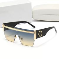 2022 Luxury Designer Men Brand clásica Retro Gafas de sol Rayos Rayos Bandas de marco de metal Diseñadores de lentes solares Mujeres
