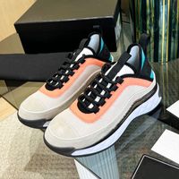 Diseñador de lujo Women Zapatos casuales moda Color mixto de cuero genuino Entrena transpirable Sneakers Sweakers Runway Titfit Platform Flats Flats 2023