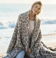 Cobertores de leopardo da moda adultos adultos filhos de lã de coral macio cobertor 140x200cm sofá -cama de capa de caneca de banheira de banheira de banheira
