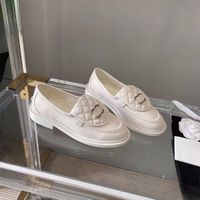 Zapatos de dise￱ador mocasines de rombo primavera oto￱o nuevo estilo brit￡nico hebilla de metal zapato de cuero peque￱o tac￳n plano zapatos de mujer delgada