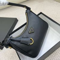 22SS Fashion Handbag Women Totes Luxurys Designer Sag Plain Five Colors Zipper Underarm Dame Shopping
