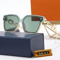 2022 Luxury Brand 18K Золотая цепочка солнцезащитные очки Fashion Classic Design Square для мужчин Женские солнцезащитные очки UV400 3047