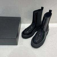 Tasarımcı bayanlar sürme botları 2022 Sonbahar/Kış Yeni İngiliz tarzı yuvarlak ayak parmağı kalın taban botları Elastik baca sıradan kadın ayakkabıları
