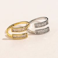 Anéis de casamento Casal de jóias de luxo com marca de luxo para mulheres 18K Acessórios de moda de processo ouro nunca desaparecem, não alérgica europeia e americana