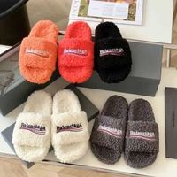 مصمم Balencigais Slide Furry High Version Slippers Wool Wool Slippers New Flat Booded Spippers in Winter Out و Fream Lamb Wool One Line Cozor