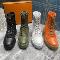 أحذية الكاحل غير الرسمية للمصمم النسائي Tabaulin Cowskin Lace أعلى حذاء أعلى جودة مريحة الجوارب الثلجية الدافئة مستديرة أصابع القدم المسطحة Martin Half Boot مع Box