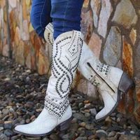 أحذية رعاة البقر الغربية للنساء شتاء الكعب الكنسي أزياء برشام مدببة إصبع القدم أحذية نسائية عالية بالإضافة إلى حجم 43 220815
