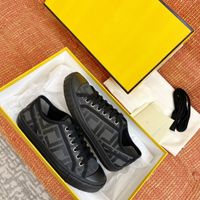 2022 Sneaker de diseñador zapatos casuales de dominó Men Mujeres zapatillas de goma Plataforma al aire libre Trainers de lujo de alta calidad EUR 35-45