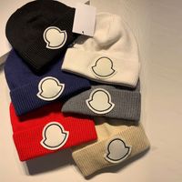 مصمم قبعة قبعة جديدة من القبعات المحبوكة للرجال شتاء القبعات الجمجمة الشتوية دلو قبعة 6 ألوان أعلى جودة
