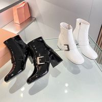 Miu Bahar Sonbahar Kadın Ayak Bileği Botları Moda Orijinal Patent Deri Tıknaz Yüksek Topuklu Kısa Boot Lüks Tasarımcı Kemer Dekor Kadın Partisi Elbise Pattik Savaş Bota