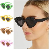 Gafas de sol de moda para mujer, gafas de sol de ojo de gato con flores, gafas Adumbral Anti-UV, montura de gran tamaño, gafas Retro Ornamental