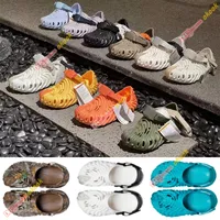 Designer Salehe Bembury Pollex entupida sandálias Brown homens mulheres stratus crocodilo slides