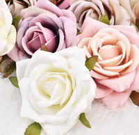 Cabeças de flor de rosa branca de seda artificial