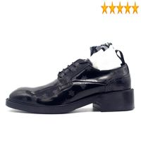Отсуть обувь Med 2022 Мужские каблуки квадратные носки подлинное кожаное офис мужчина -жених Пчелы Печать