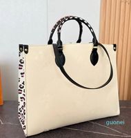 designer handbag bag leopard pattern handbags Onthego pochet...