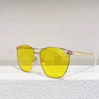 Gafas de sol para mujeres Summer 1375 Estilo popular Anti-ultravioleta Retro Placa cuadrada Grandes gafas Invisibles Modelo Whit Box Modelo