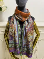 Bufanda larga de mujeres Diseño de doble capa Flores impresas 100% Bufandas de materia de seda Bañales Tamaño de 180 cm - 63 cm