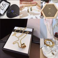 20Style Fashion Women Luxury Designer Necklace Choker Chain سلسلة 18 كيلو بايت مطلي بالفولاذ المقاوم للصدأ من الفولاذ المقاوم للصدأ زفاف ملحقات المجوهرات الهدية