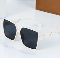 Óculos de sol Novos óculos de sol Full Rim Frame Sunglasses Protection feminino Mulheres