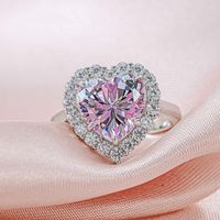Cluster Anneaux 925 Mariage en argent sterling pour les femmes Stimulant 10 mm Rose Red Heart High Carbon Diamond Fine Jewelry Cadeaux