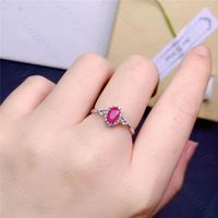 Anillos de cl￺ster Ring Natural Ruby Ring Women's 925 Silver Simple y atmosf￩rico joyer￭a para las necesidades diarias de los j￳venes