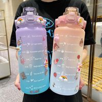 Bouteilles d'eau 2 litres de bouteille motivationnelle sports de consommation avec des autocollants de temps autocollants portables en plastique r￩utilisables