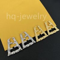 Orecchini perle Oregini in oro retr￲ donna Nuova designer Lettere di gioielleria da donna per le orecchie dei lussuosi orecchi D226293F1
