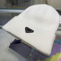 Girinhos cl￡ssicos para mulher Caps de inverno Caps Bonnet Moda Designer Casquette Warmie Hats para Man Women
