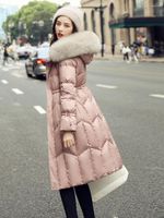 여자 트렌치 코트 패션 여성 두꺼운 따뜻한 다운 코트 고급 모피 후드 미디 길이 파카 겨울 흰색 오리 채우기 겉옷