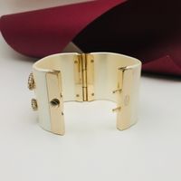 Brangle de créateur pour femme bracelet pour femmes approprié 16 17 18 cm Braceuses Braceuse Bracelet Luxury Replica Premium Gift Gift Spring Buckle 888