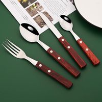 Conjuntos de talheres 4/8 // 16/24pcs maçaneta de madeira conjunto de utensílios de jantar 304 aço de aço faca de faca de luxo Spoon Western Tableware Kitchen