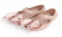 EST SAPATOS DE MENINAS DE CRIANÇAS PVC Sandálias macias Bow Princesa Sapatos de geléia de dança para crianças meninas Antiskid calçados de calçados 21075090552