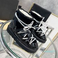 أزياء أسفل الثلوج الدافئة أحذية النساء مستديرة إصبع القدم الكريستال مشبك الأسود الدانتيل الشتاء شتاء الصوف قصيرة العمل أحذية قصيرة