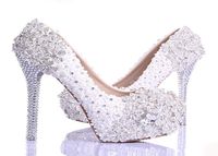 Scarpe da sposa con rina di strass in pizzo bianco primaverile più nuovo design di lusso di lusso con scarpe da sposa con tacco da sposa a mano