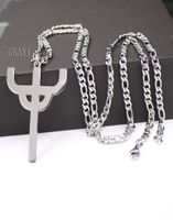 Jewelry Gothic Punk Judas Priest Collier en acier inoxydable Men039 Symbe de logo Symbo Symbo Symbo Symbole Amulet4456401