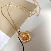 High End Customized Schmuck herzförmige hohle Halskette Design Edelstahl Halskette Frauen Gold Big Love Anhänger Perlenkette