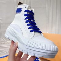 Boots Sneaker Lady Lady Canvas Sapato Casual Sapatos de Lux￺ria Esquadr￣o High Chunky 2022 Mulheres Tamanho da UE 35-40 moda