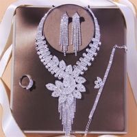 Jóias de casamento Conjuntos de Stonefans Flores de luxo Bridal for Women Christmas Acessórios de colar Brinco de bracelete Ring Set Gift 221115
