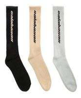 3 cores Calabasas Sports Sports Cotton Men Meias Mulheres meias casuais meias de skate unissex8939840