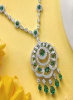 Highend luxuriöser Ball Lady Halskette Party Greet Großmutter Grüne hochwertige Königin Modetrend Halsklee 5827032