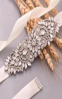 Fajas de boda Trixy S446 Cinturas impresionantes Cinturón de diamantes de imitación para mujeres Silver Diamond Bling Damas Novias de honor