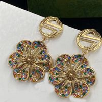 Charm Ohrringe Neue Mode Luxusmarken Designer Klassiker Vintage Color Diamond Blütenblatt Ohrringe für Frauen Hochzeitsfeiern Einkaufsreisen hochwertige Schmuck mit Kasten